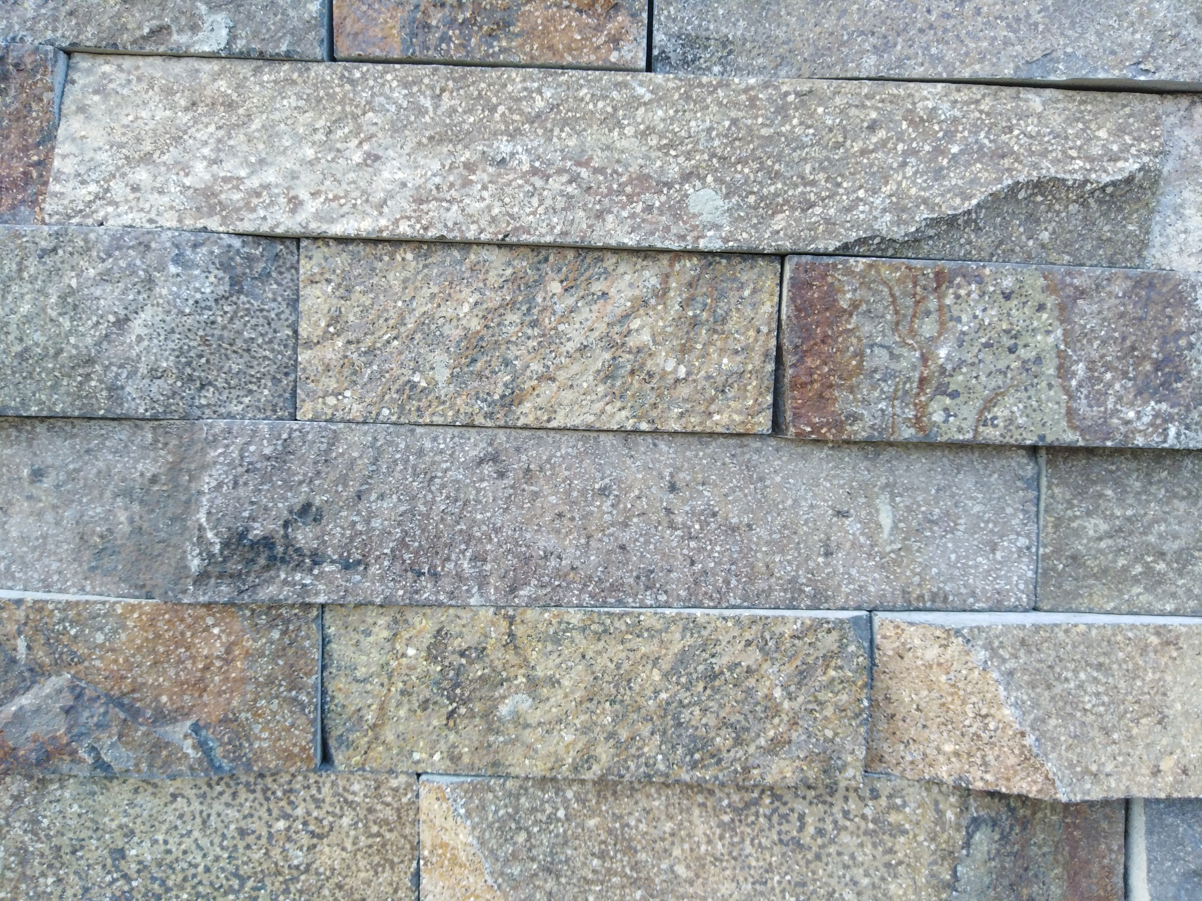 Плитка из андезита коричневая