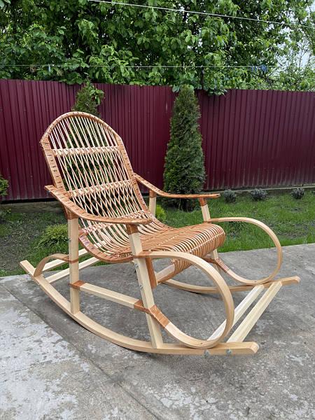 Крісло-гойдалка