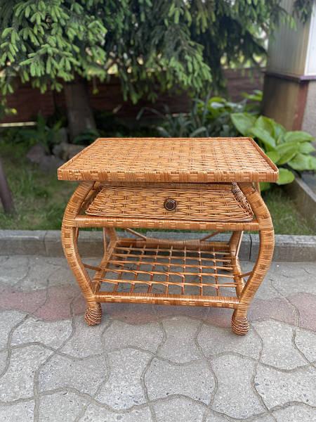 Плетений столик 