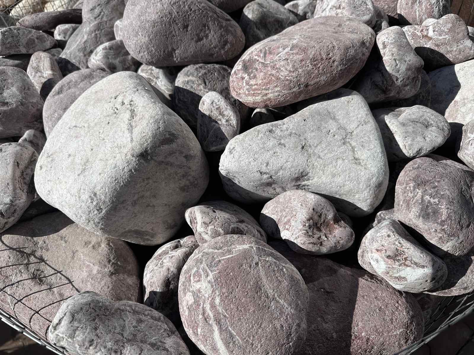 Валун Бордо 