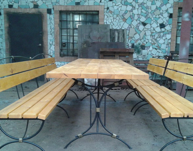 Садовий набір кованих меблів: стіл + 3 лавки MS-NS-101