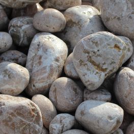 Валун персиковий